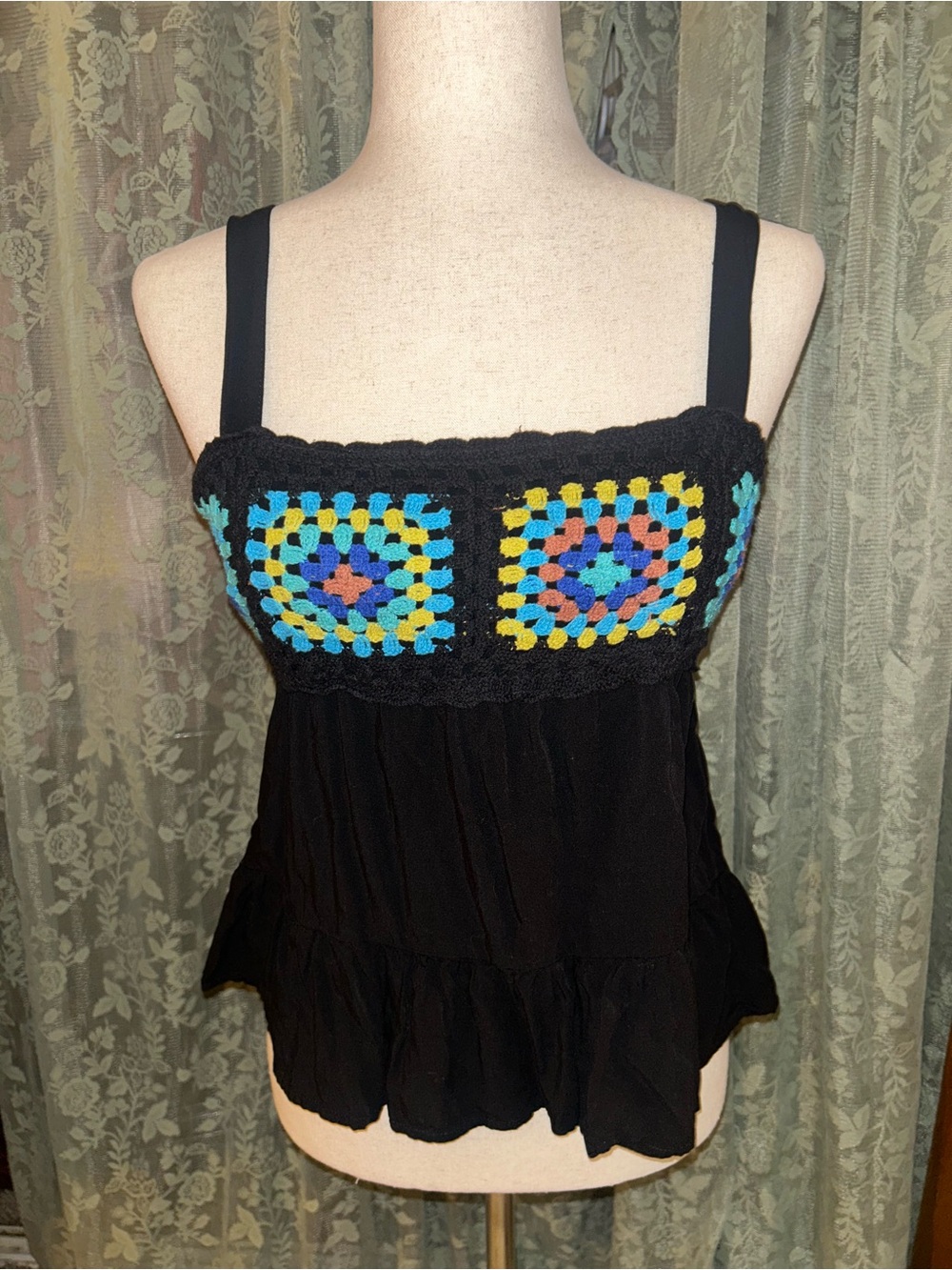 Y2K Black Crochet-Accent Tank Top - Multicolor Crochet Detail